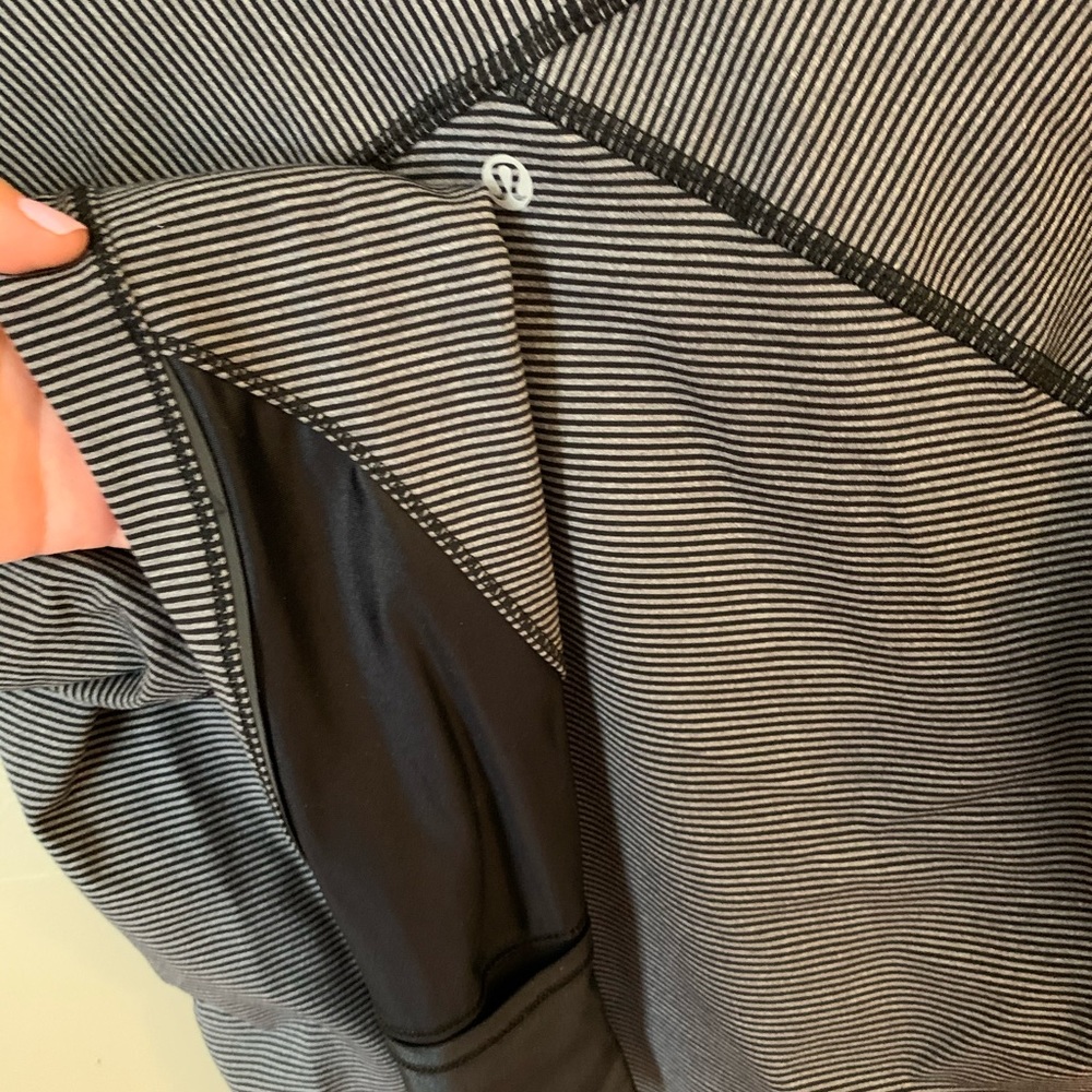 Lululemon pullover - Picture 3 of 3